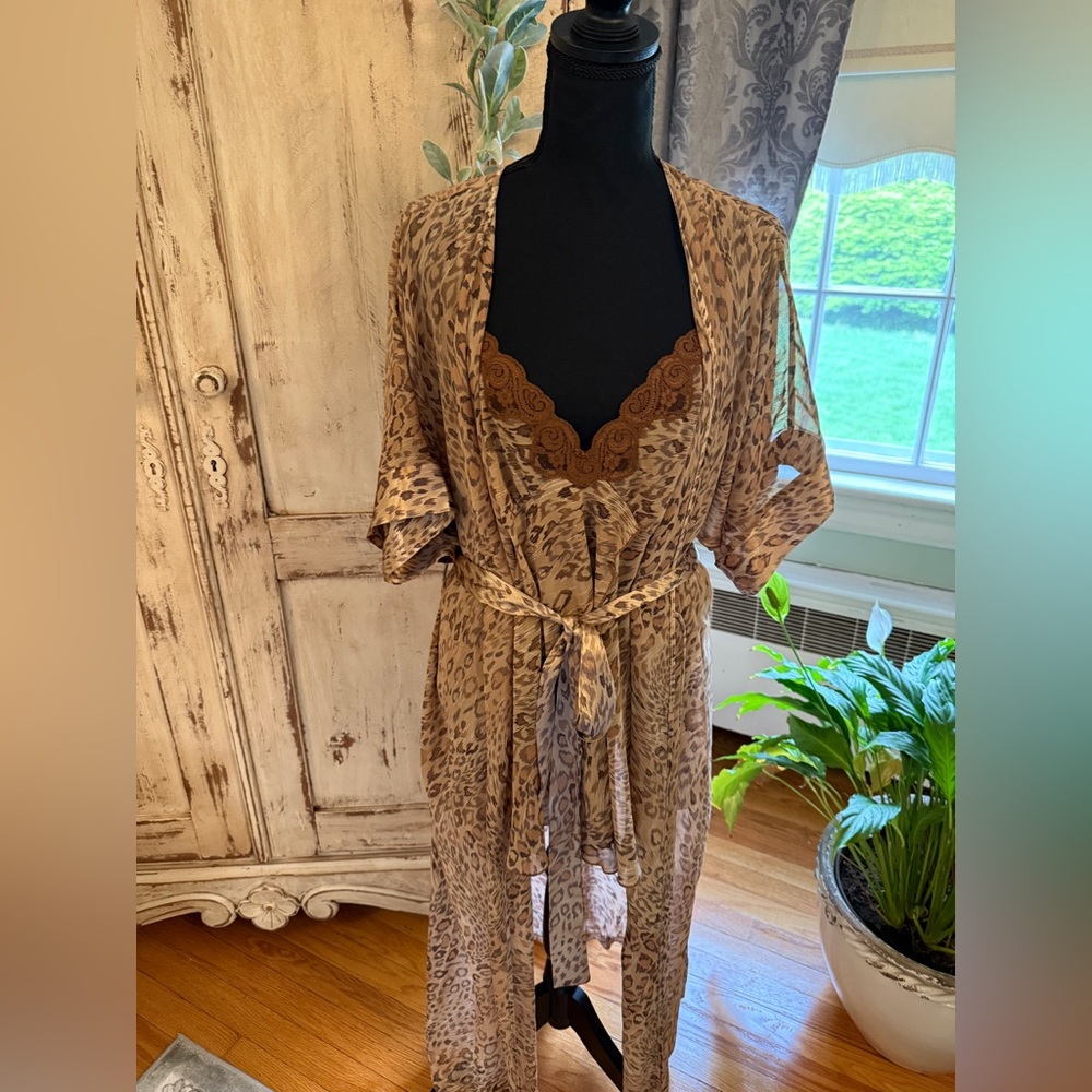 Leopard print semi sheer intimate cami slip and robe set. XL.